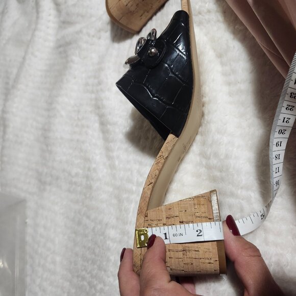 Marc Fisher LTD Black Leather Block Heel Sandals with Silver Chain – Size 9M - Picture 5 of 6